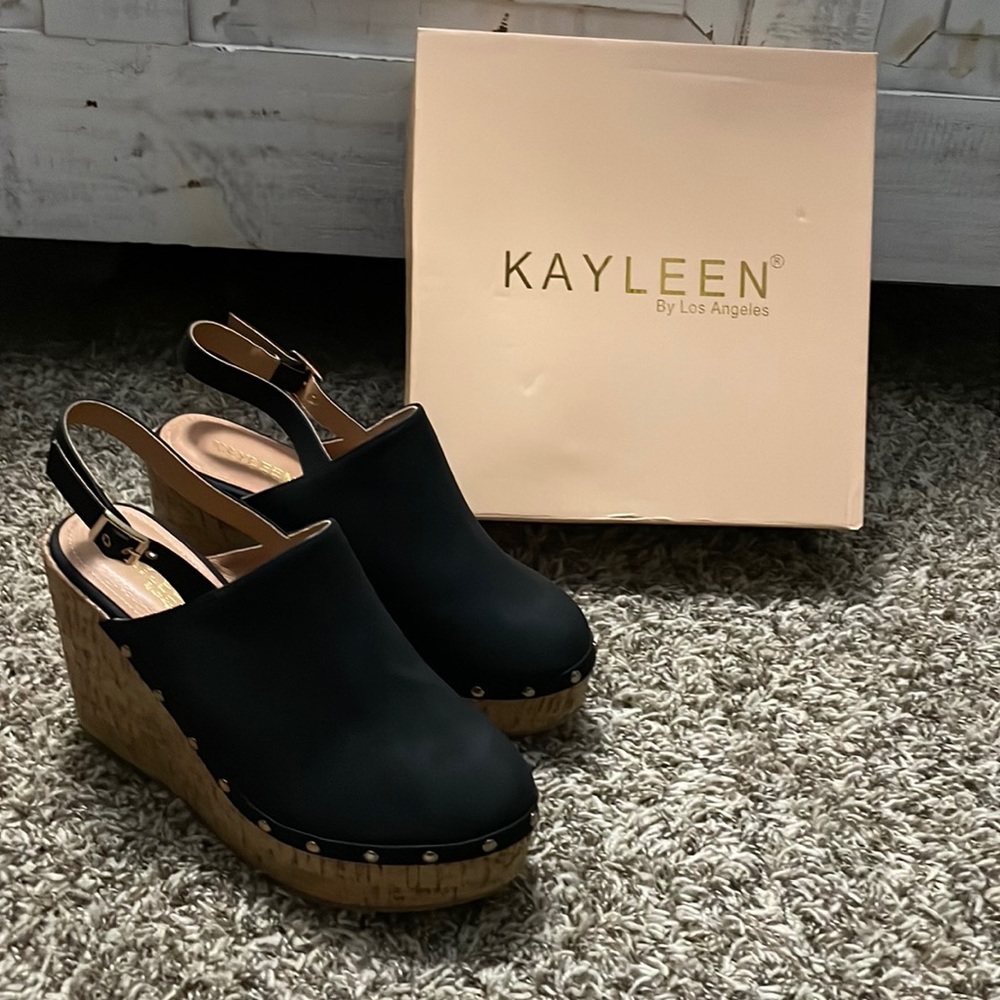 Black boutique Clogs